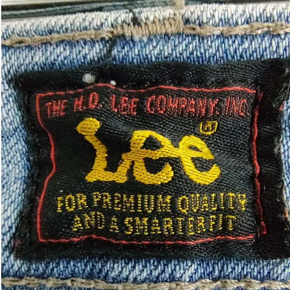 Lee Women's Mid-Rise Straight Leg Jeans Light Wash Size 18S Very Good Comdition